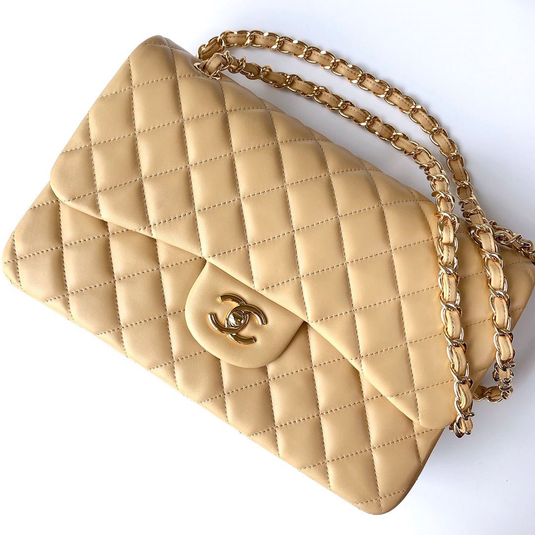 FLAP BAG JUMBO 30 LIGHT BEIGE LAMBSKIN GOLD HARDWARE