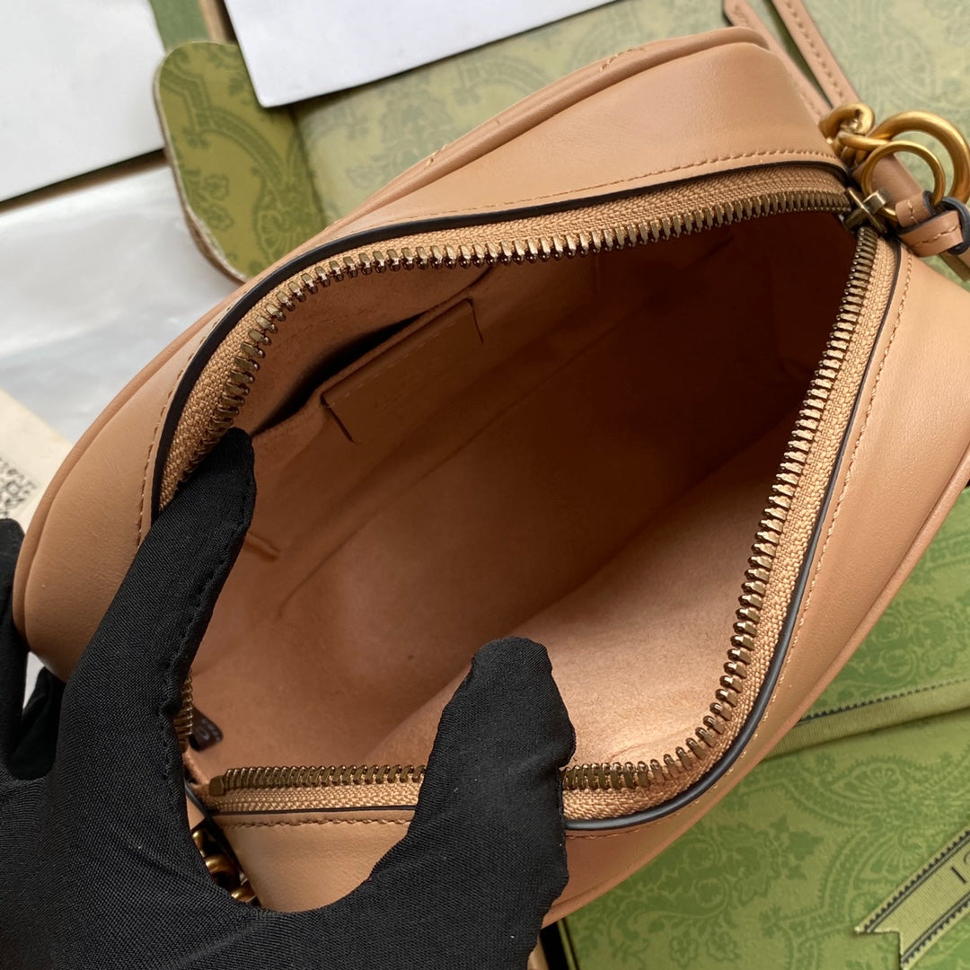 GG MARMONT MINI 18CM ZIP HAUT EN CUIR DE VEAU BEIGE FONCÉ QUINCAILLERIE DORÉ