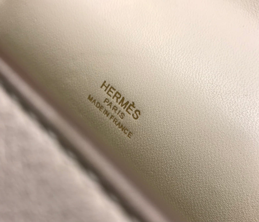 HM ケリー ポシェット 22cm ホワイトベージュ スイフト ゴールド金具