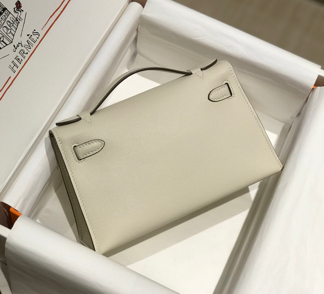 HM ケリー ポシェット 22cm ホワイトベージュ スイフト ゴールド金具