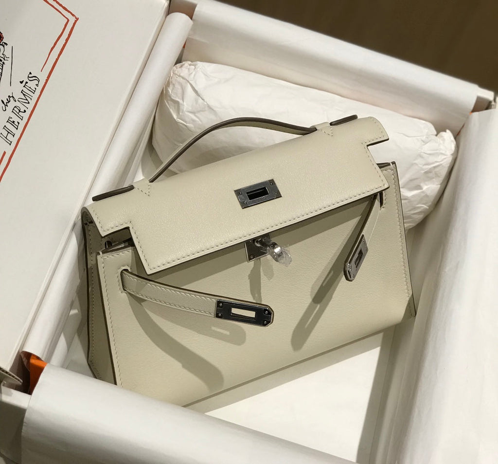 POCHETTE HM KELLY 22 CM BLANC BEIGE SWIFT QUINCAILLERIE ARGENTÉE
