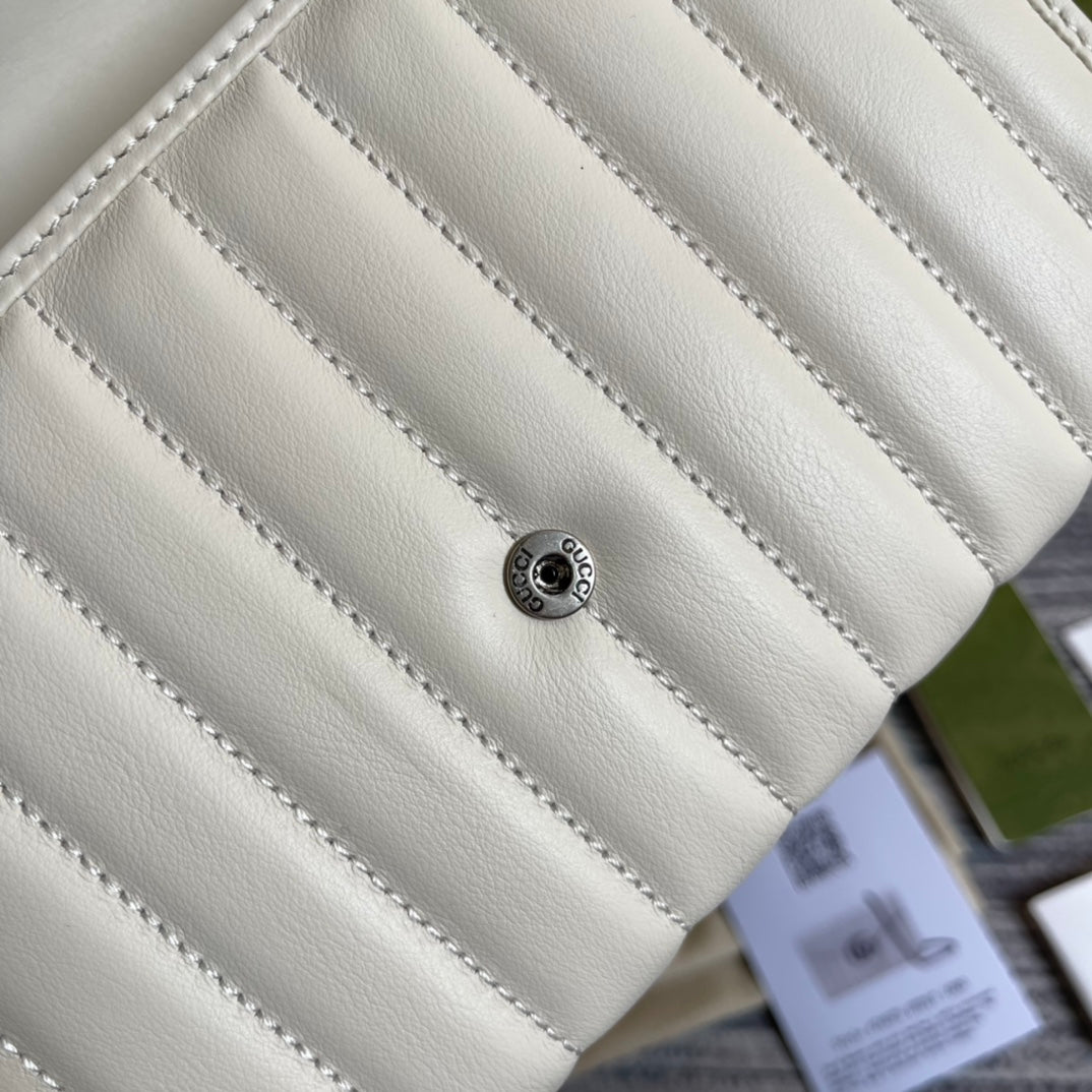 SAC À BANDOULIÈRE GG MARMONT MINI 20 EN CUIR DE VEAU BLANC