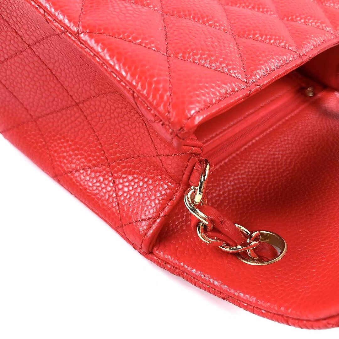 MINI SAC À RABAT CARRÉ 17 CM ROUGE CAVIAR QUINCAILLERIE OR
