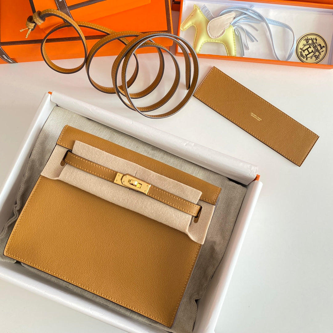 ケリーダンス II 22cm ゴールド エバーカラー レザー GHW