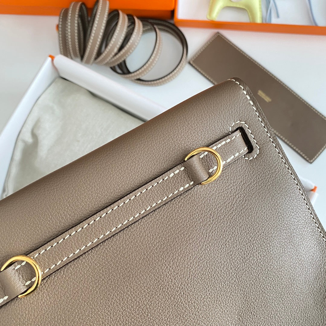 KELLY DANSE II 22CM DARK BROWN EVERCOLOR LEATHER GHW