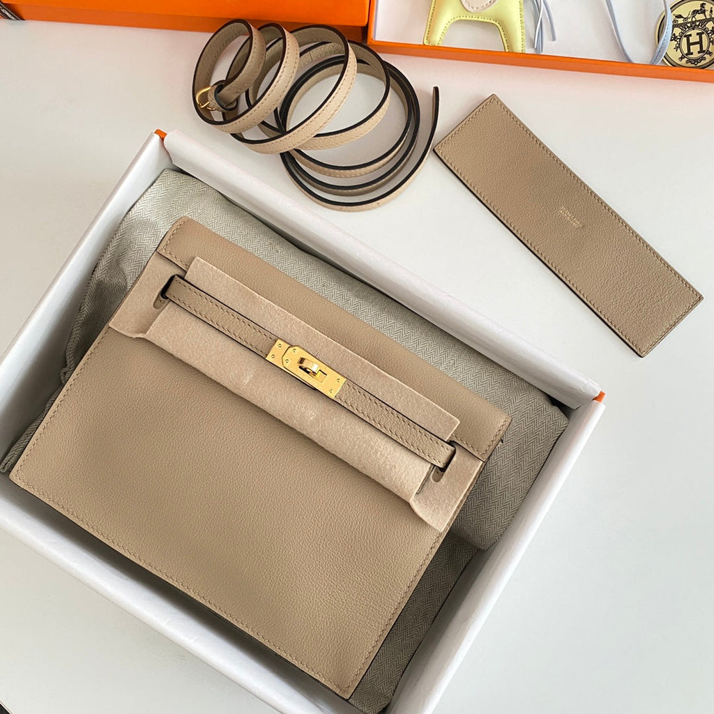 KELLY DANSE II 22CM BEIGE EVERCOLOR LEATHER GHW