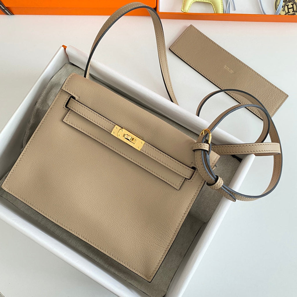 KELLY DANSE II 22CM BEIGE EVERCOLOR LEATHER GHW