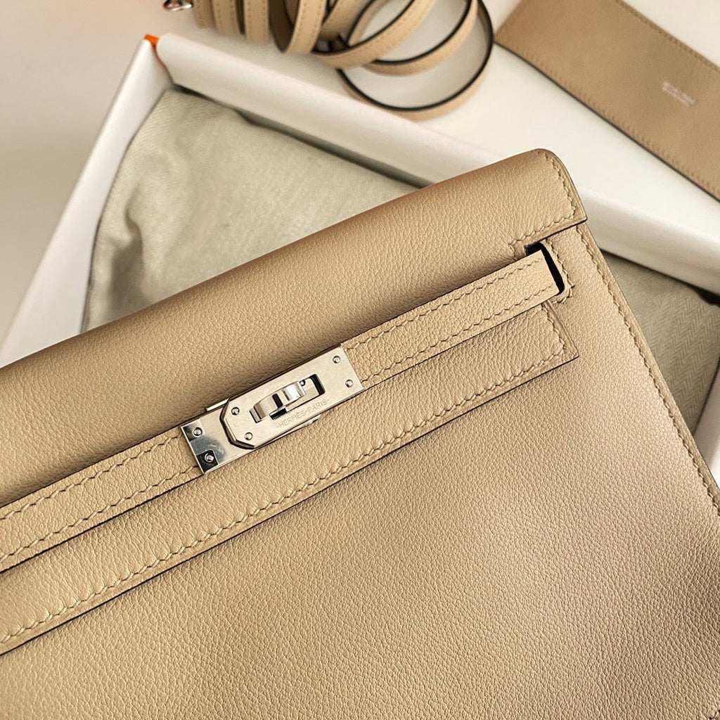 KELLY DANSE II 22CM BEIGE EVERCOLOR CUIR SHW