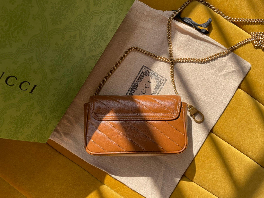 SAC GG MARMONT MINI 16 EN CUIR DE VEAU MARRON CANNELLE