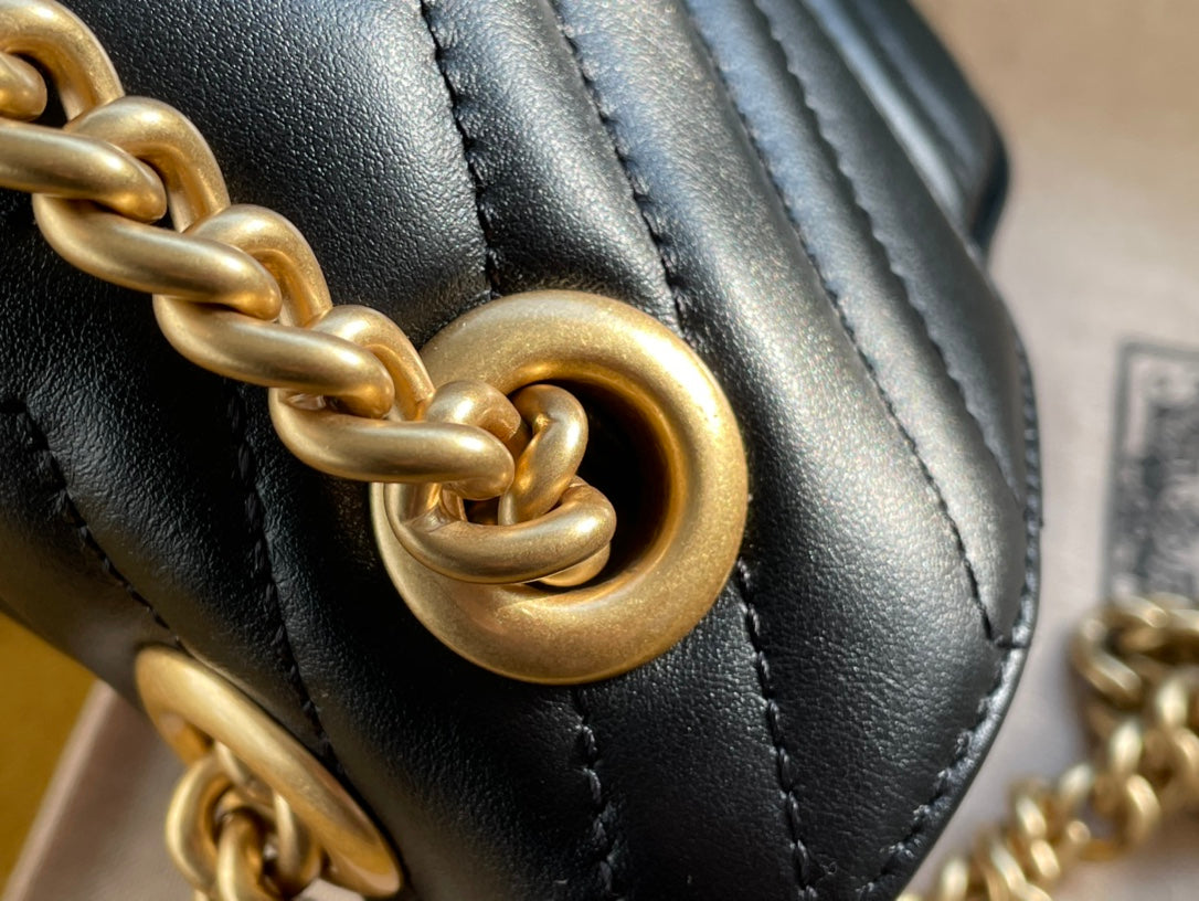SAC GG MARMONT MATELASSÉ GRAND 26 EN CUIR DE VEAU NOIR