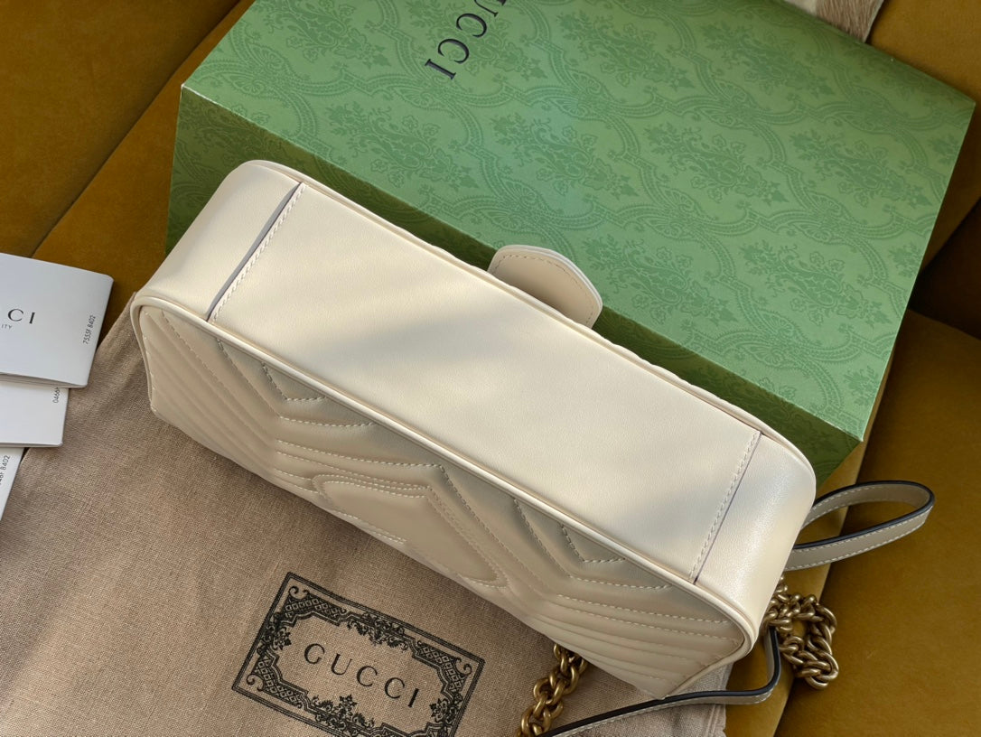 SAC GG MARMONT MATELASSÉ GRAND 26 EN CUIR DE VEAU BLANC