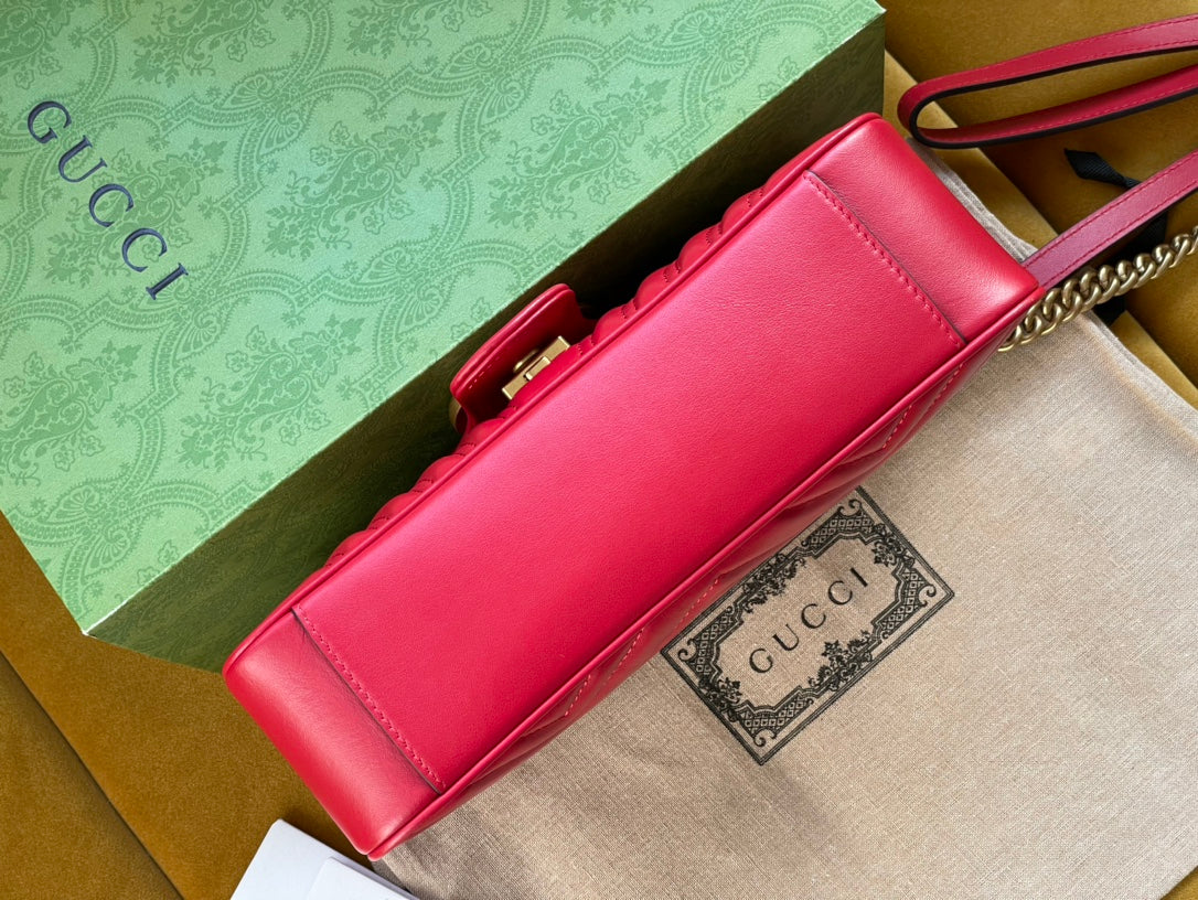 Grand sac GG MARMONT MATELASSÉ 26 pouces en cuir de veau rouge et rose