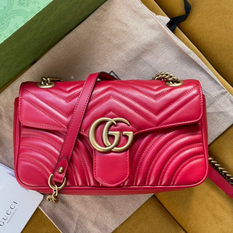 Grand sac GG MARMONT MATELASSÉ 26 pouces en cuir de veau rouge et rose