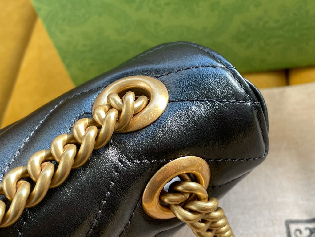 SAC GG MARMONT MATELASSÉ PETIT 22 EN CUIR DE VEAU NOIR