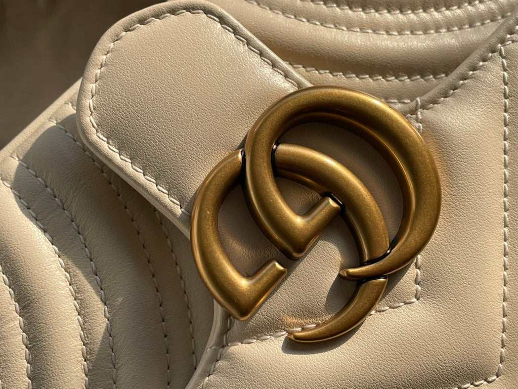 SAC GG MARMONT MATELASSÉ PETIT 22 EN CUIR DE VEAU BLANC