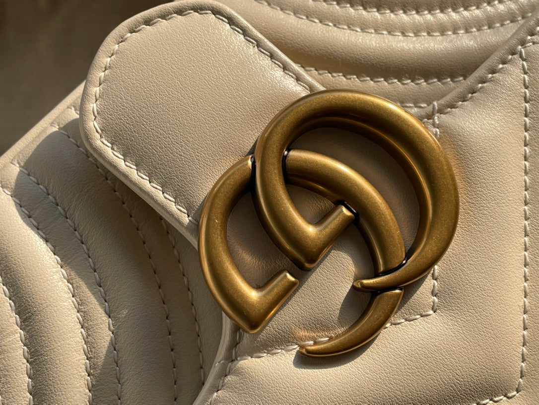 SAC GG MARMONT MATELASSÉ PETIT 22 EN CUIR DE VEAU BLANC