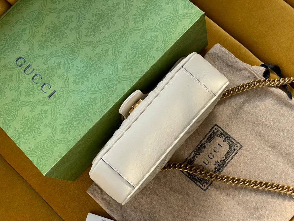 SAC GG MARMONT MATELASSÉ PETIT 22 EN CUIR DE VEAU BLANC