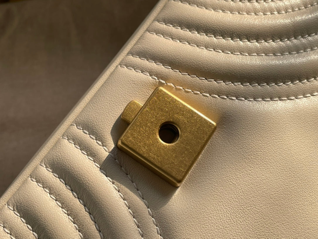 SAC GG MARMONT MATELASSÉ PETIT 22 EN CUIR DE VEAU BLANC