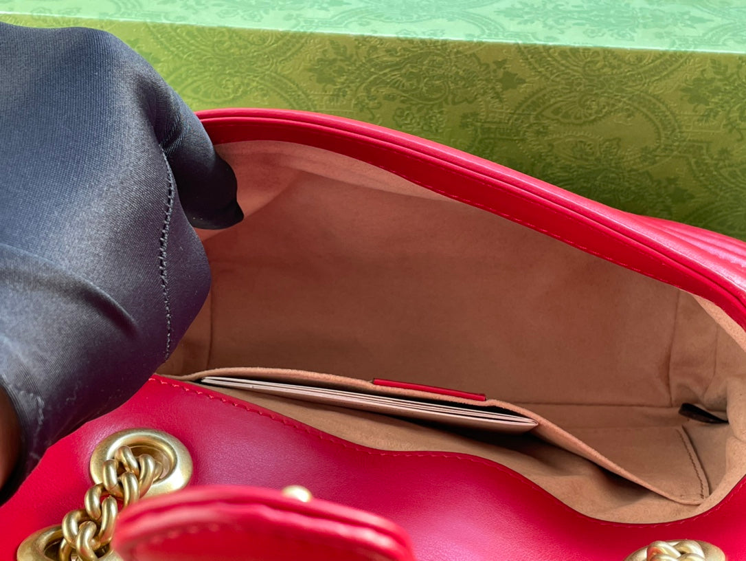 SAC GG MARMONT MATELASSÉ PETIT 22 EN CUIR DE VEAU ROUGE ROSE
