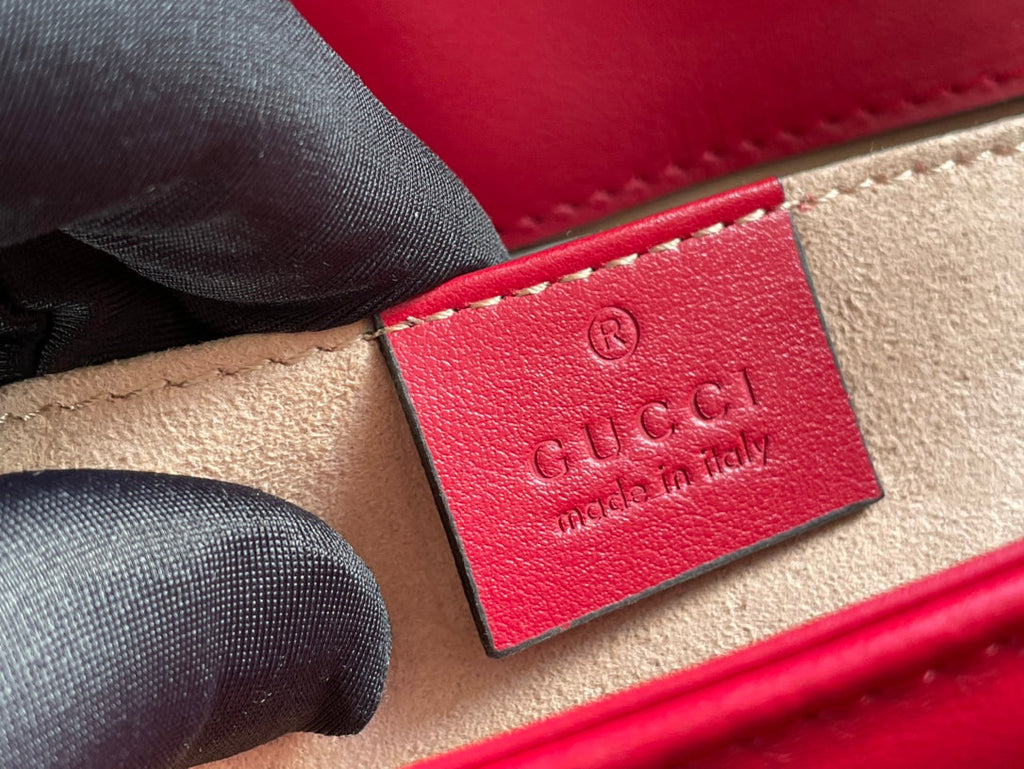 SAC GG MARMONT MATELASSÉ PETIT 22 EN CUIR DE VEAU ROUGE ROSE