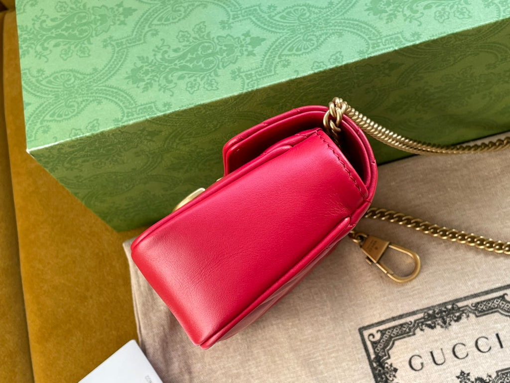 SAC GG MARMONT MINI 16 EN CUIR DE VEAU ROUGE ROSE