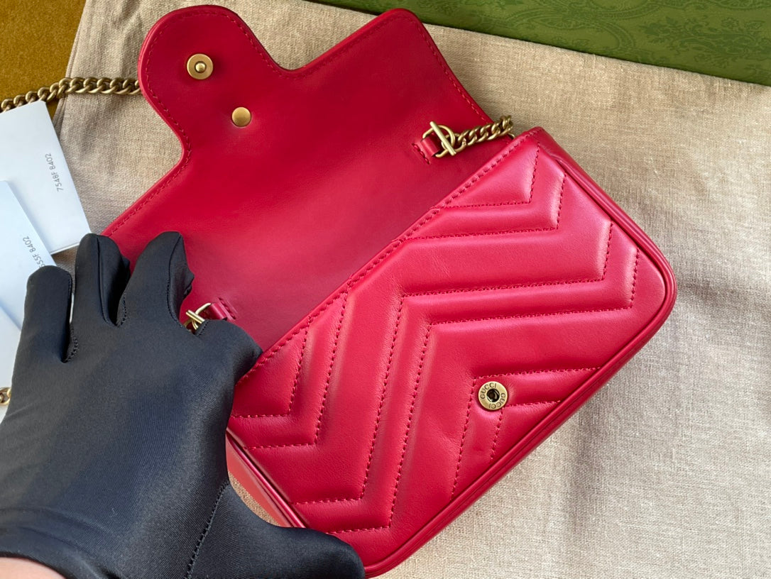 SAC GG MARMONT MINI 16 EN CUIR DE VEAU ROUGE ROSE