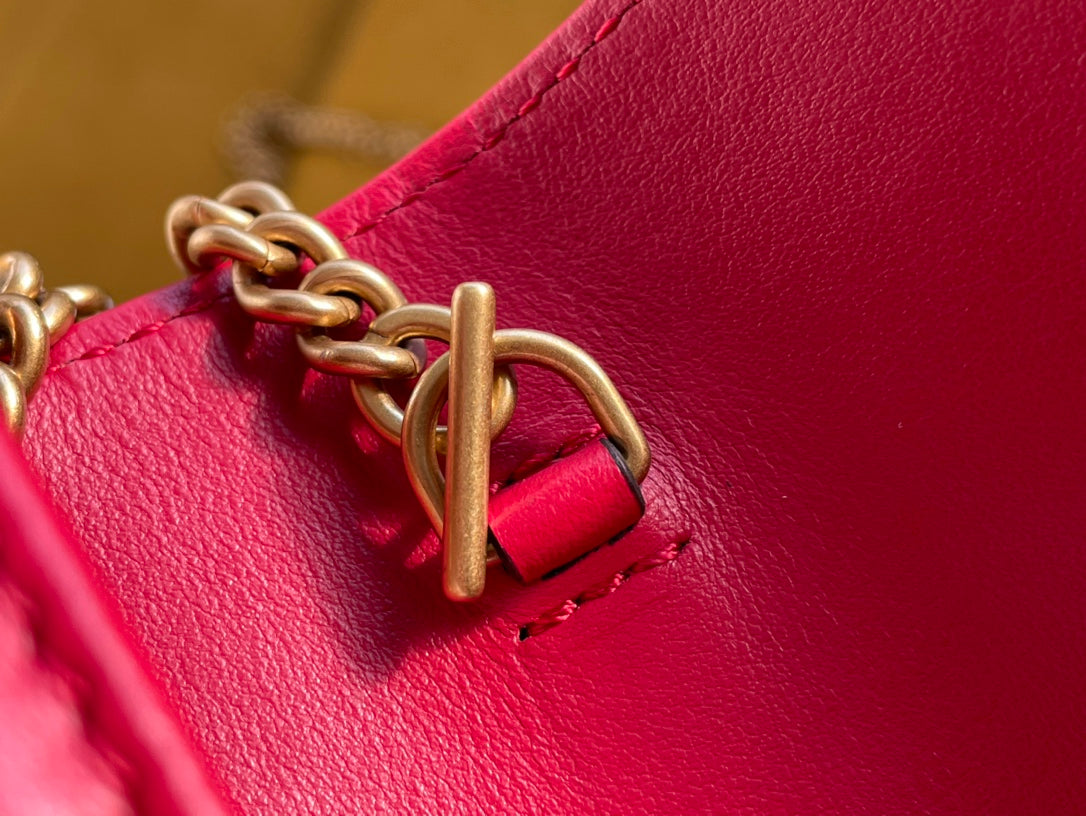 SAC GG MARMONT MINI 16 EN CUIR DE VEAU ROUGE ROSE