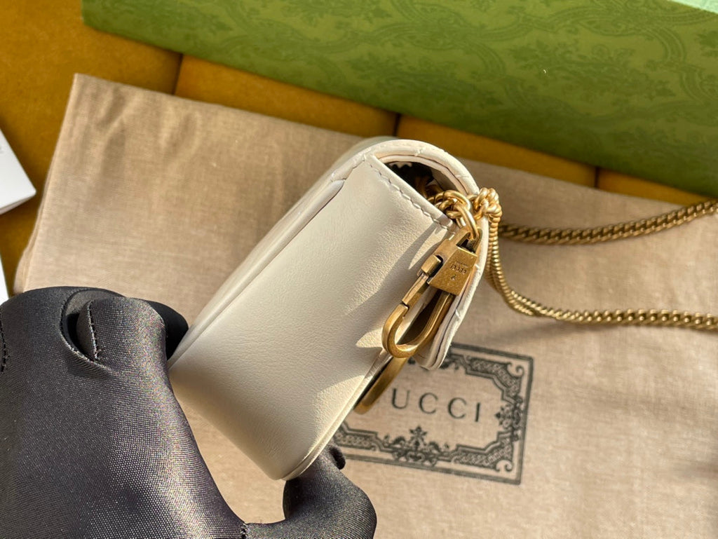 SAC GG MARMONT MINI 16 EN CUIR DE VEAU BLANC