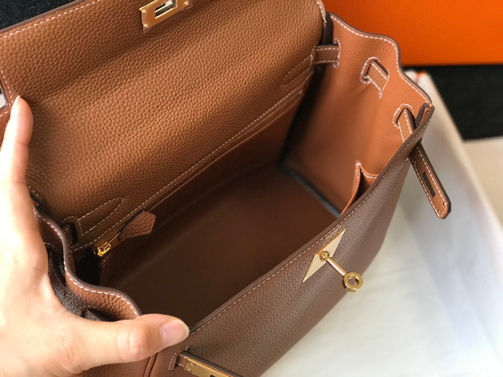 HM KELLY 32CM CUIR TOGO DORÉ QUINCAILLERIE DORÉ