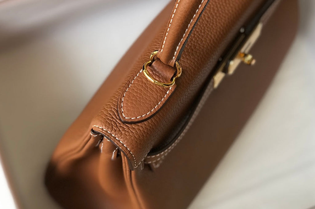 HM KELLY 32CM CUIR TOGO DORÉ QUINCAILLERIE DORÉ
