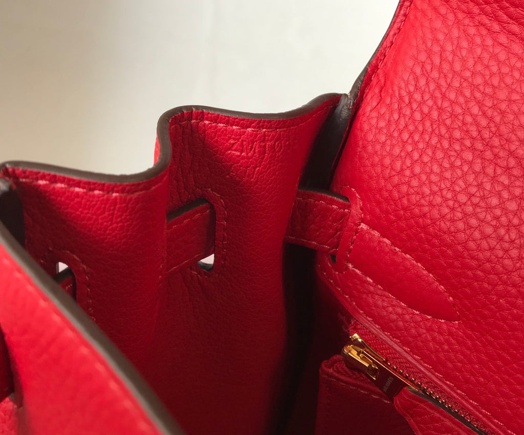 HM KELLY 32CM CUIR TOGO ROUGE QUINCAILLERIE DORÉ