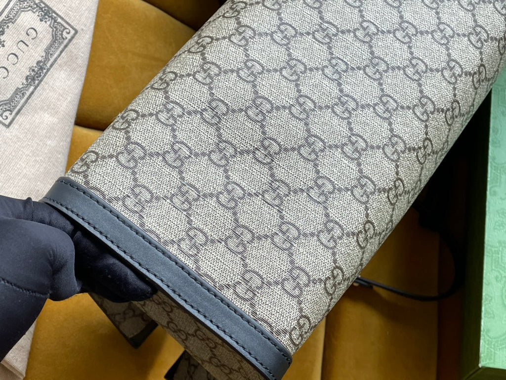Grand sac bandoulière GG PADLOCK 35 en toile beige et cuir de veau noir