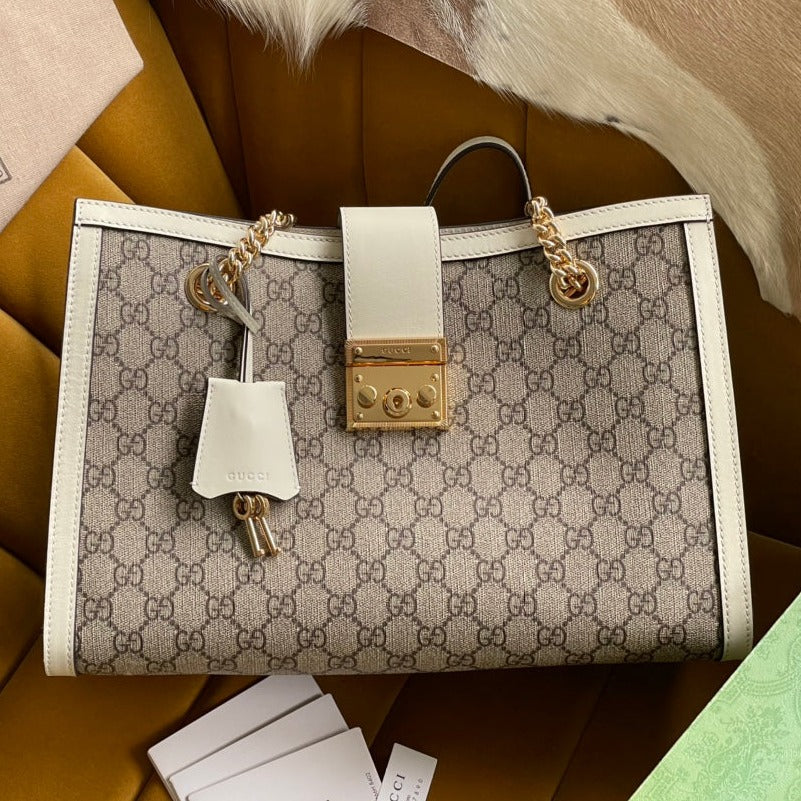 Grand sac bandoulière GG PADLOCK 35 en toile beige et cuir de veau blanc