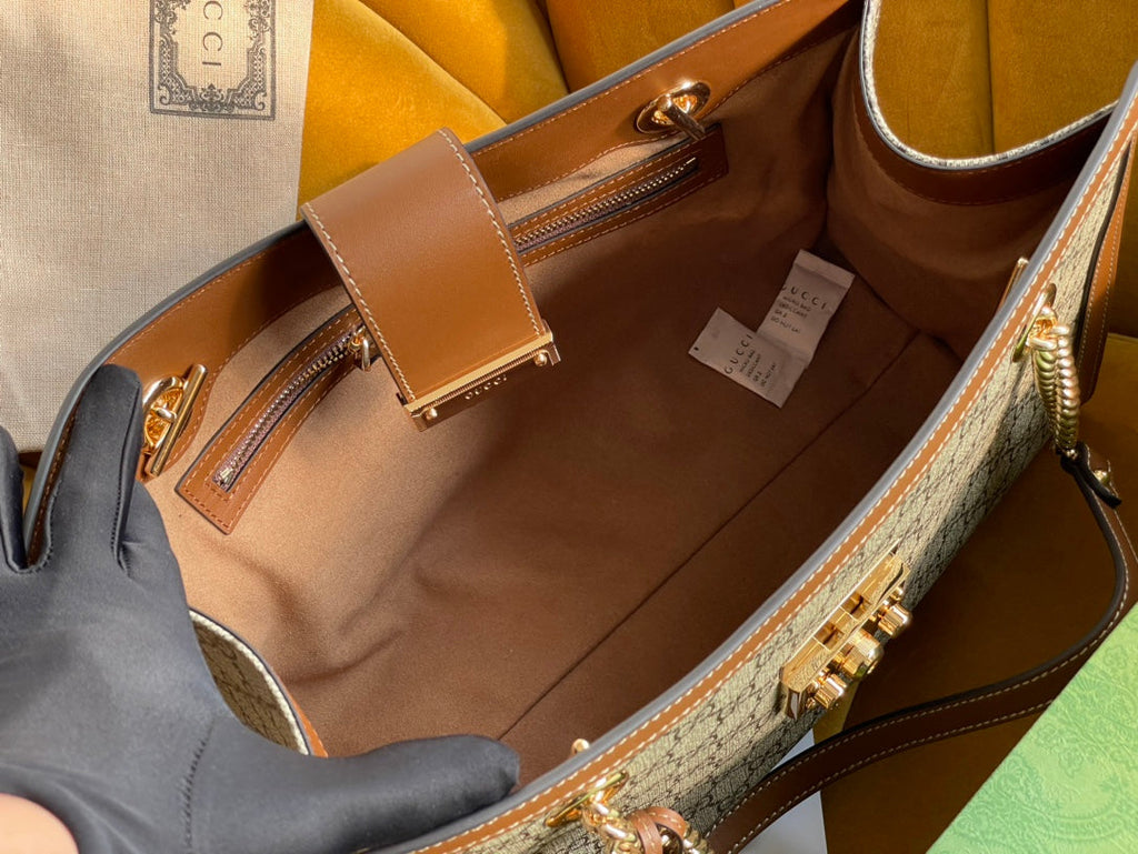 Grand sac bandoulière GG PADLOCK 35 en toile beige et cuir de veau marron