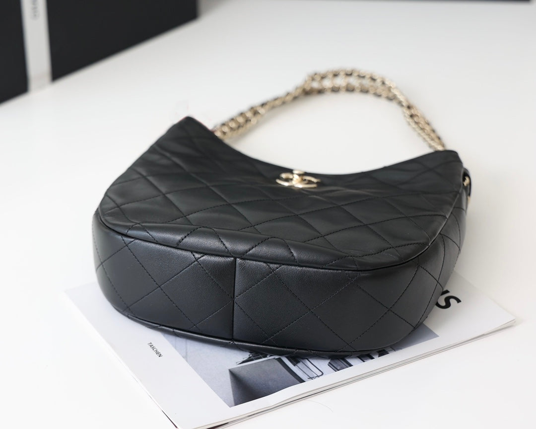 CC HOBO BAG 26CM BLACK LAMBSKIN SILVER HARDWARE
