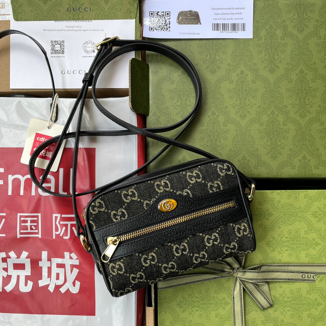 SAC À BANDOULIÈRE EN JEAN 17 NOIR AVEC BORDURE EN CUIR
