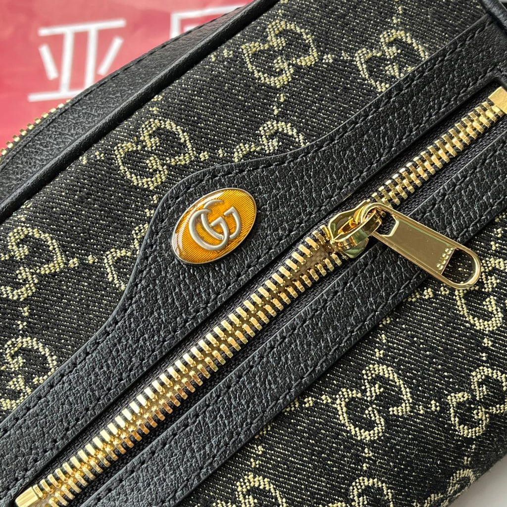 SAC À BANDOULIÈRE EN JEAN 17 NOIR AVEC BORDURE EN CUIR