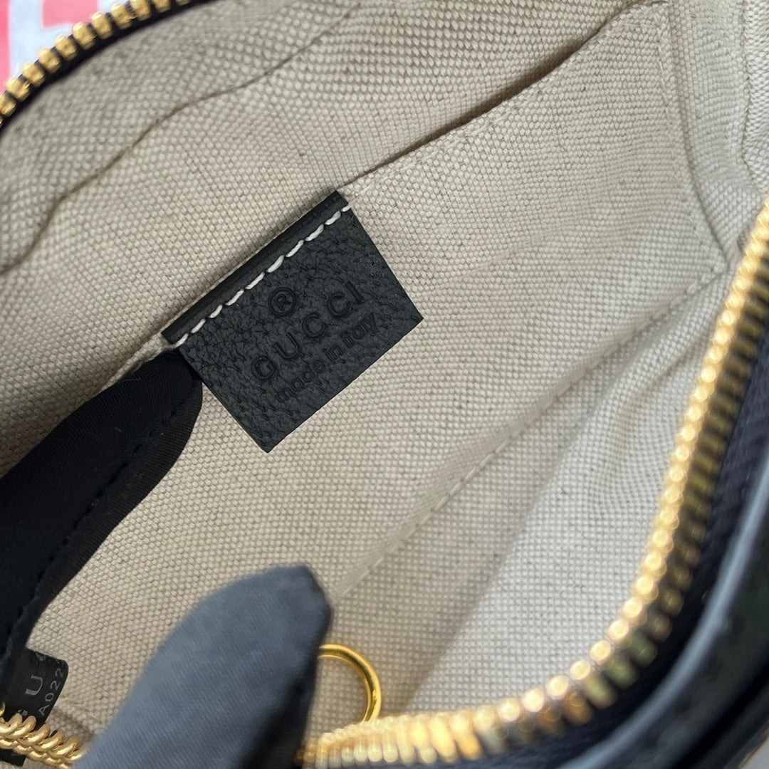 SAC À BANDOULIÈRE EN JEAN 17 NOIR AVEC BORDURE EN CUIR