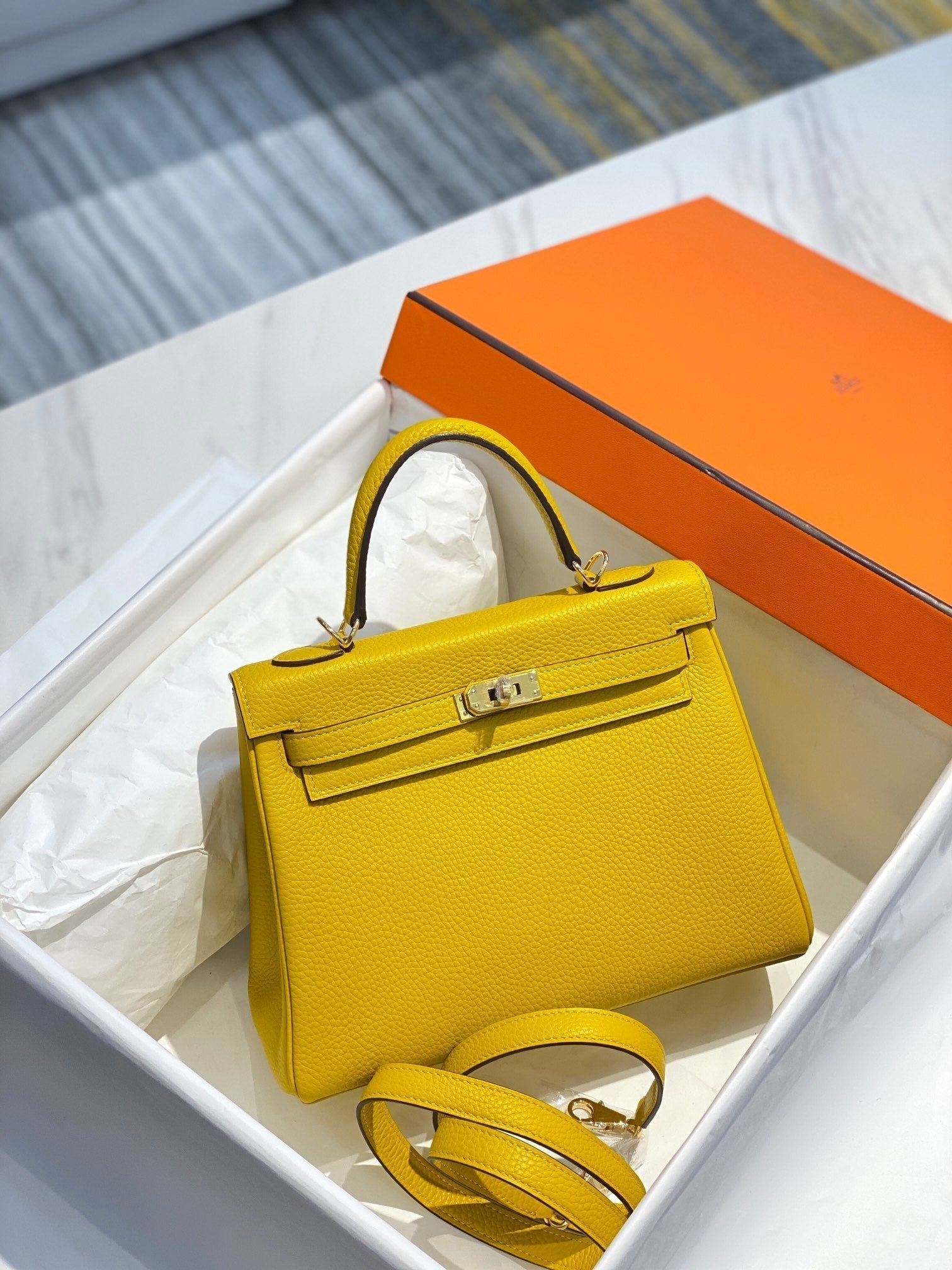 HM KELLY 25CM JAUNE TOGO QUINCAILLERIE OR