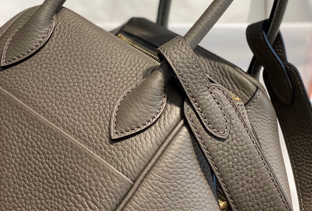 SAC HM LINDY 30 CUIR TAURILLON CLEMENCE OLIVE