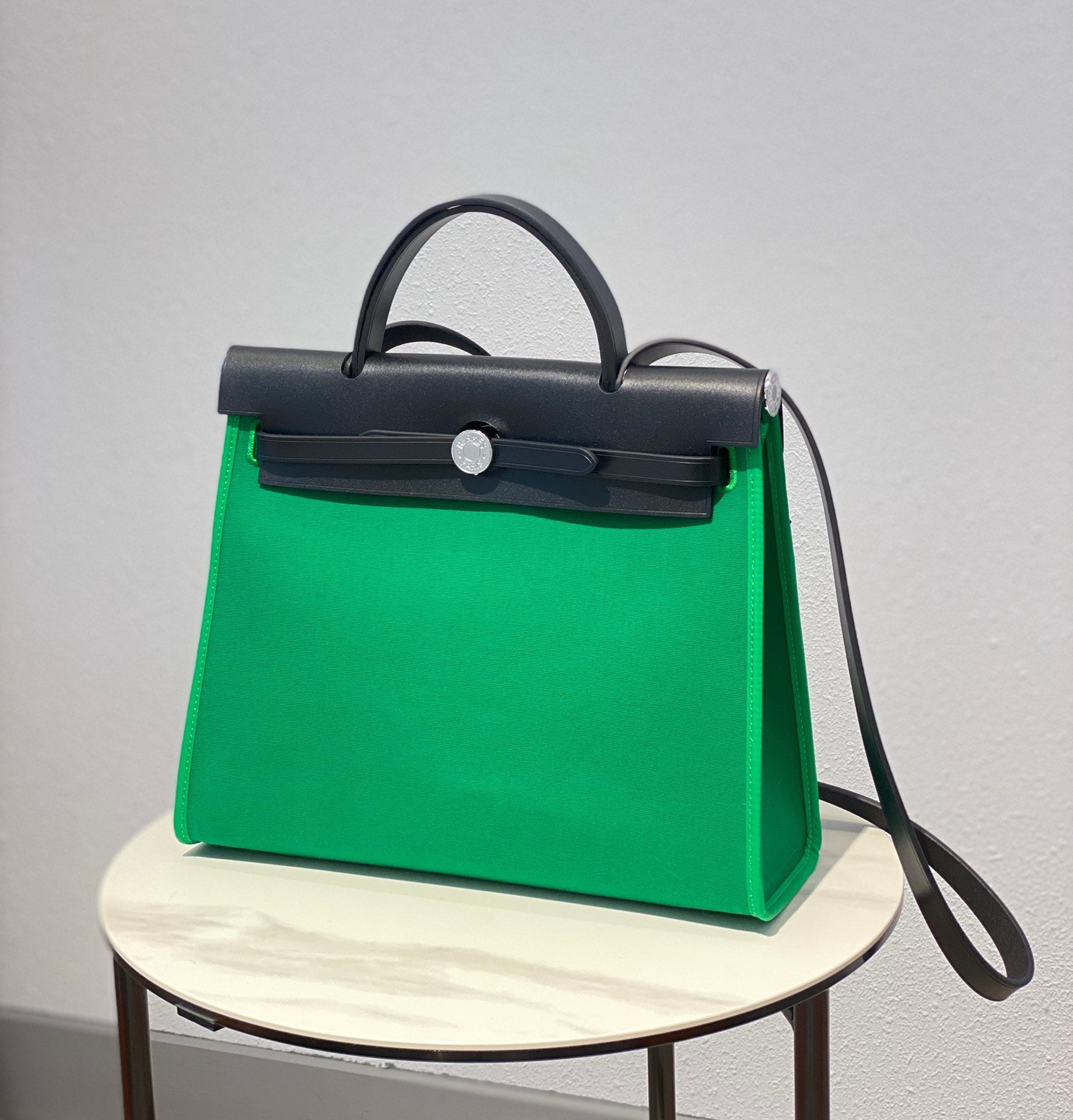 HERBAG 31 TOILE GREEN CANVAS BLACK COWHIDE LEATHER