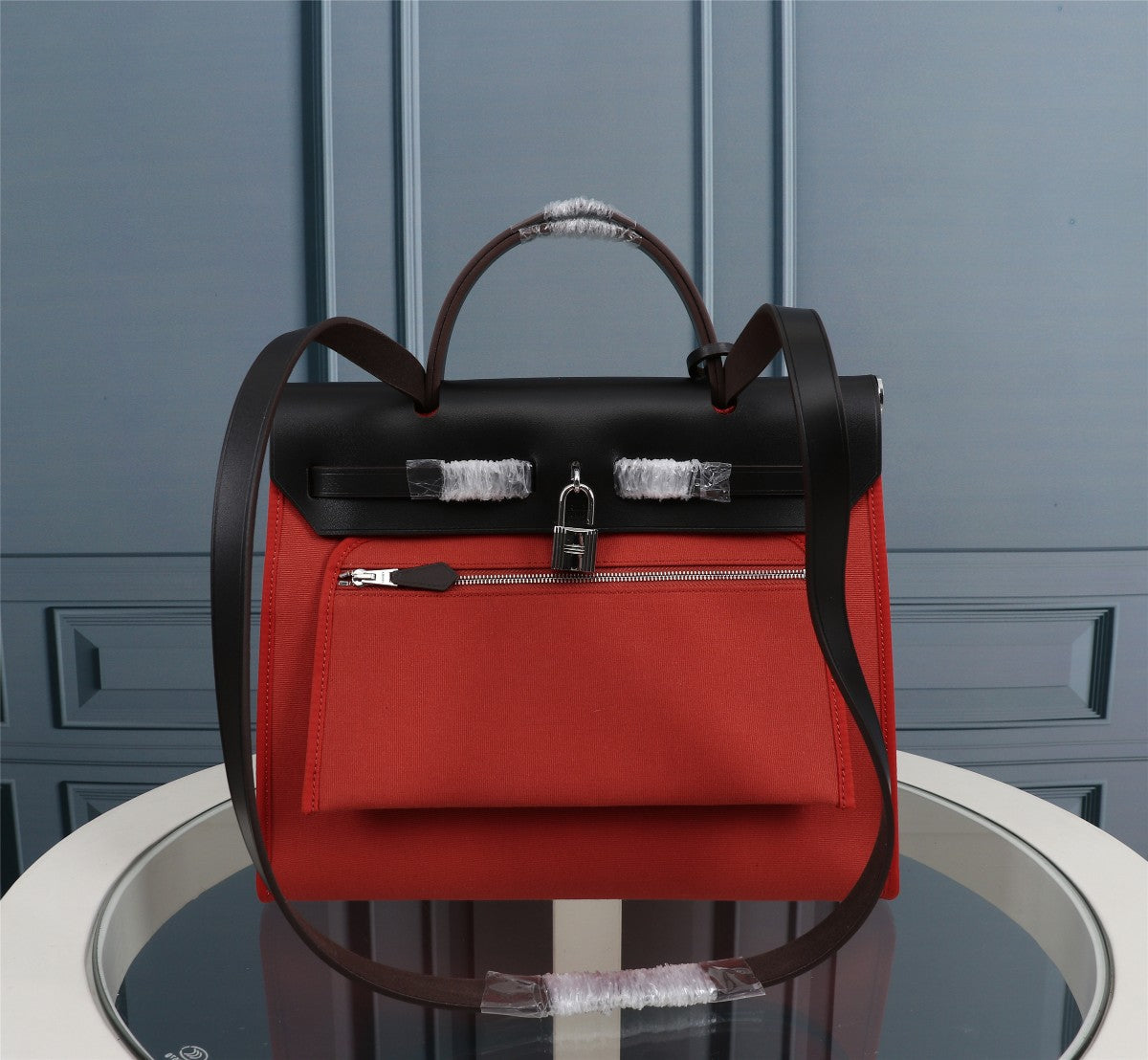 HM HERBAG ZIP 31 TOILE ROUGE ET NOIRE