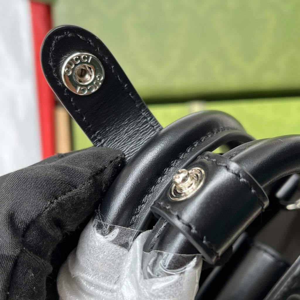 SAC CABAS 20 EN CUIR DE VEAU NOIR GAUFRÉ