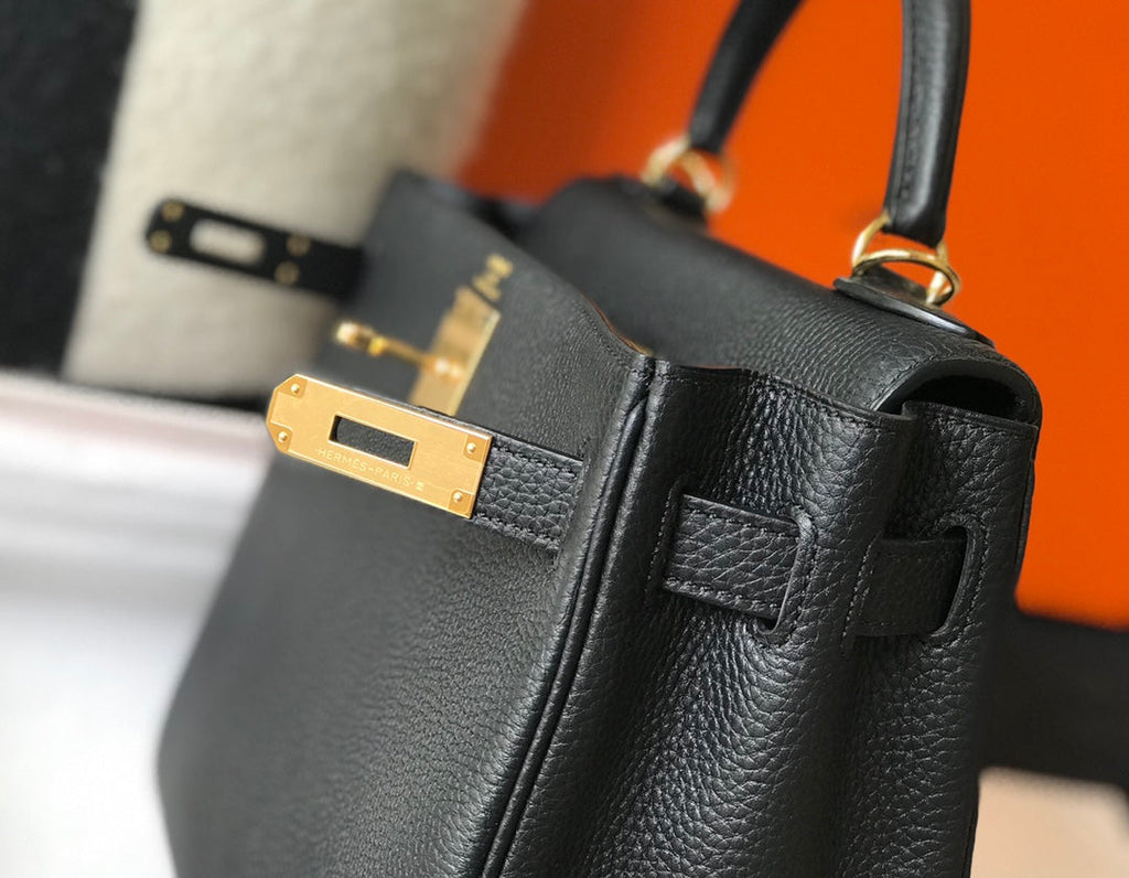 HM KELLY 32CM CUIR TOGO NOIR QUINCAILLERIE DORÉ
