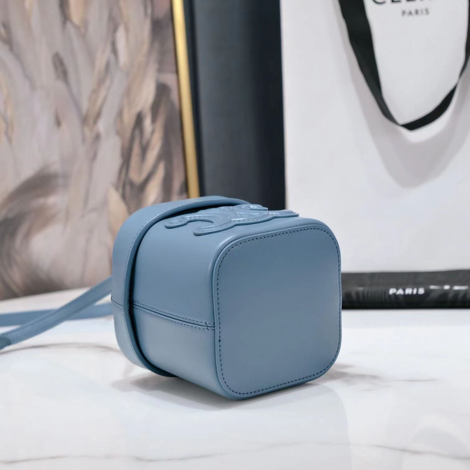 SAC BANDOULIÈRE SQUARE BOX 11 CUIR DE VEAU BLEU AZUR