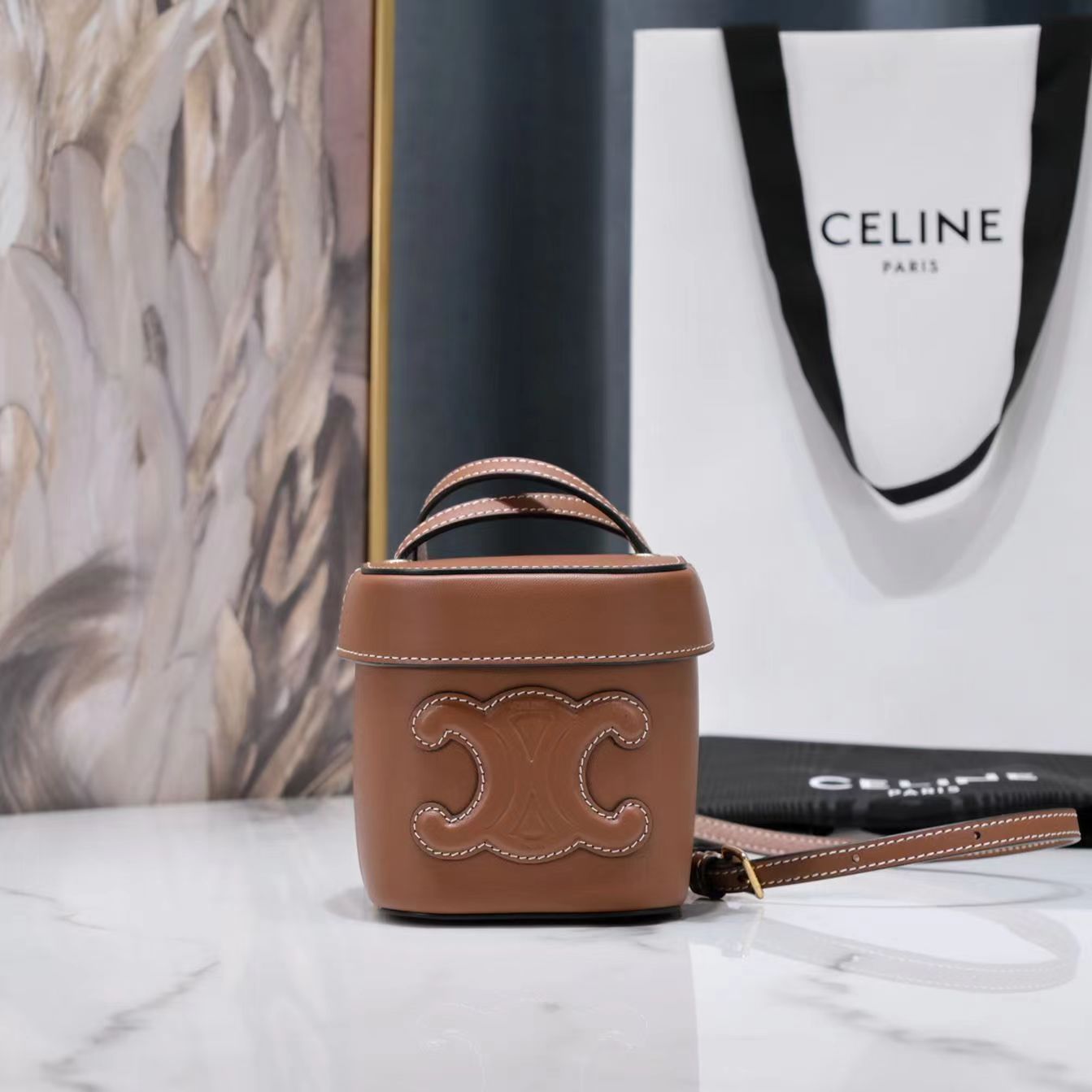 SAC BANDOULIÈRE SQUARE BOX 11 CUIR DE VEAU MARRON CANNELLE