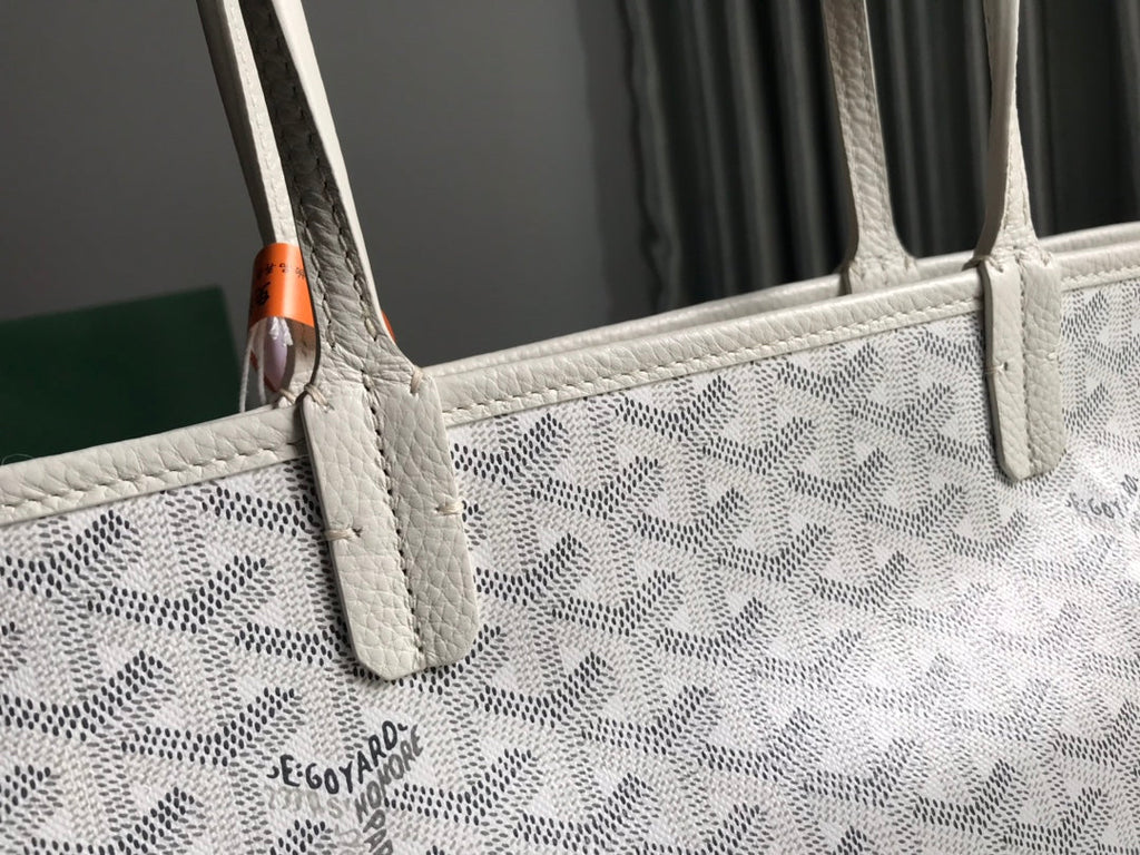 SAC HARDY PM 40 EN TOILE GOYARDINE BLANCHE ET GARNITURES EN CUIR TAURILLON