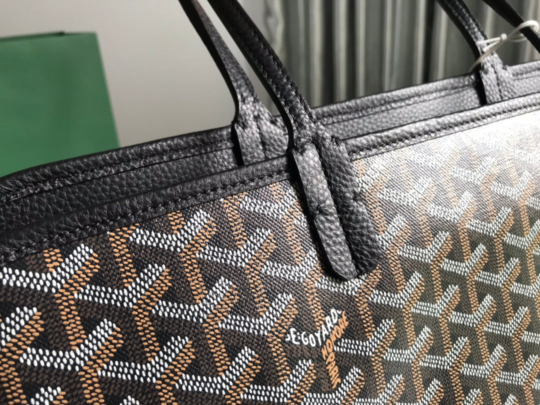 SAC HARDY PM 40 EN TOILE GOYARDINE NOIRE ET GARNITURES EN CUIR TAURILLON