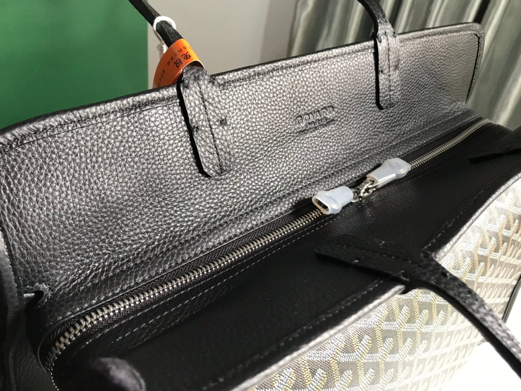 SAC HARDY PM 40 EN TOILE GOYARDINE NOIRE ET GARNITURES EN CUIR TAURILLON