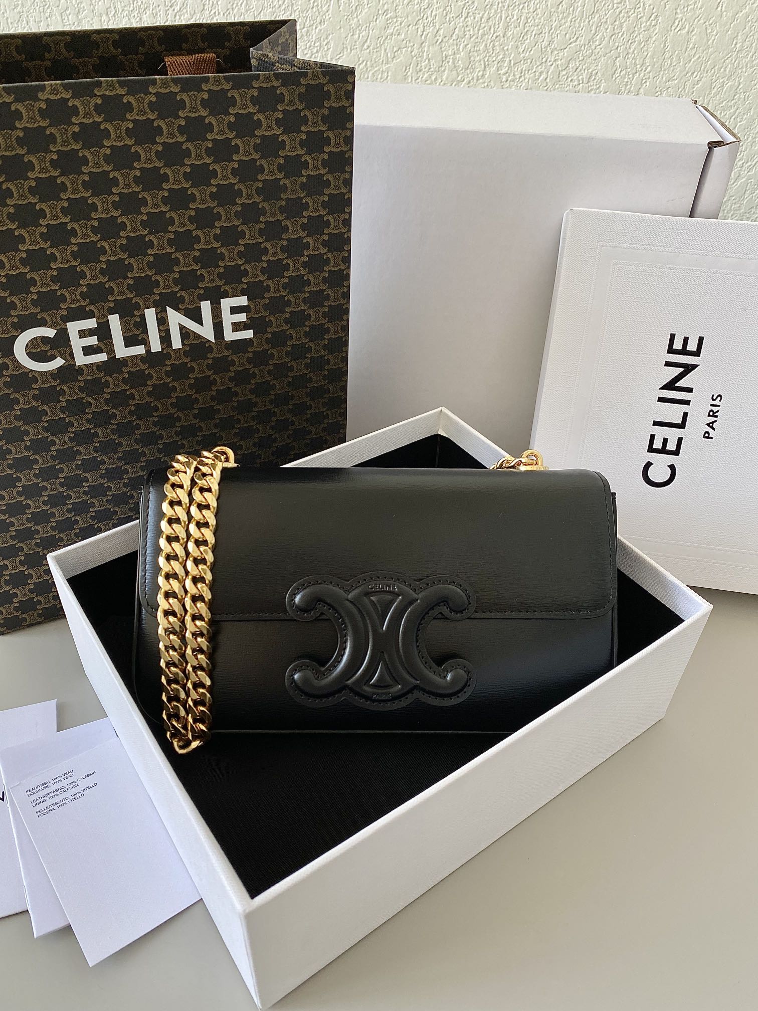 SAC SOUS-AISSELLE 20 CHAÎNES EN CUIR DE VEAU NOIR ESTAMPÉ